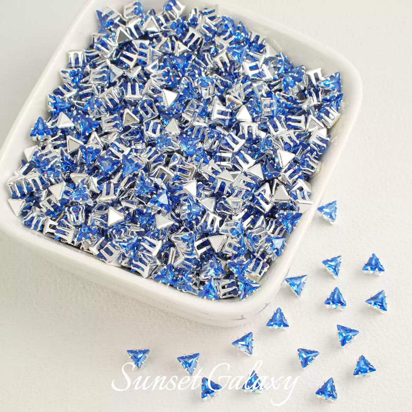【 SJ 4'5'6mm Triangle 】 18k Multi faceted Zirconia Drill Claw Drill Barrier Bead Handmade DIY Bead Material Bracelet Accessories
