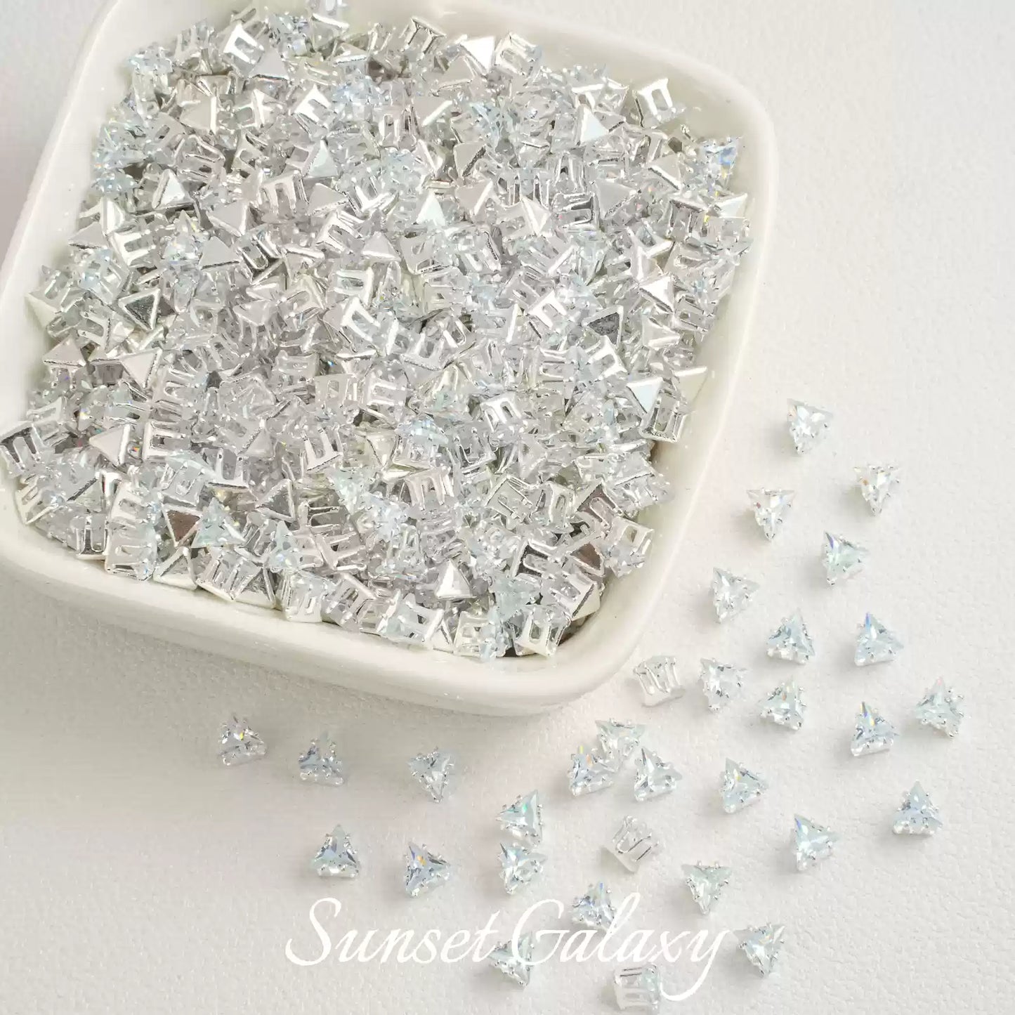【 SJ 4'5'6mm Triangle 】 18k Multi faceted Zirconia Drill Claw Drill Barrier Bead Handmade DIY Bead Material Bracelet Accessories
